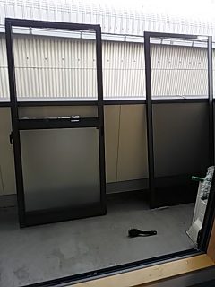 ハウスクリーニング　広島　窓ガラスサッシクリーニング