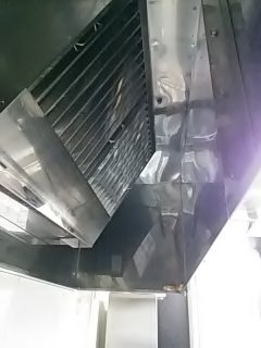 店舗 厨房クリーニング　広島　クリーン急便　換気扇レンジフードクリーニング